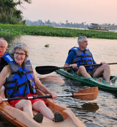 Explore Alleppey kayaking-in-alappuzha.jpg